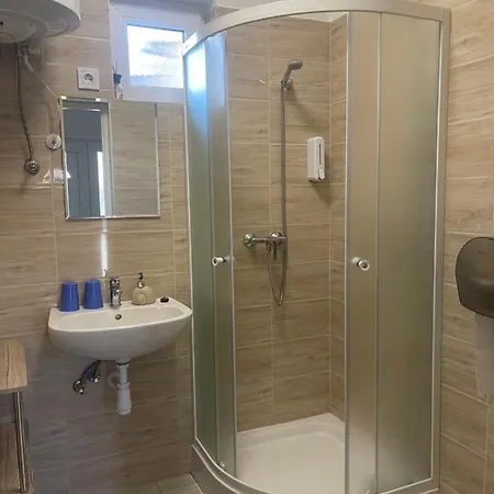 Apartment Colosseum Etterem Es Salgótarján