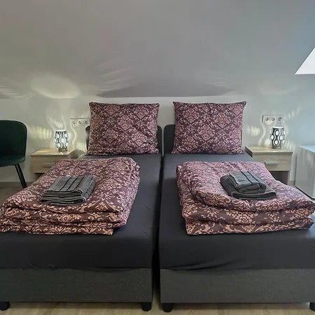 Colosseum Etterem Es Apartmán *